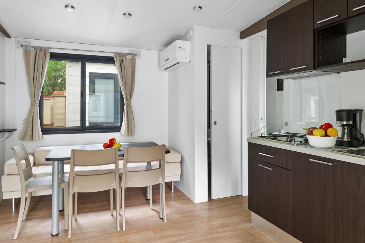 Mobile Homes Solaris Vacanceselect Šibenik Exterior foto